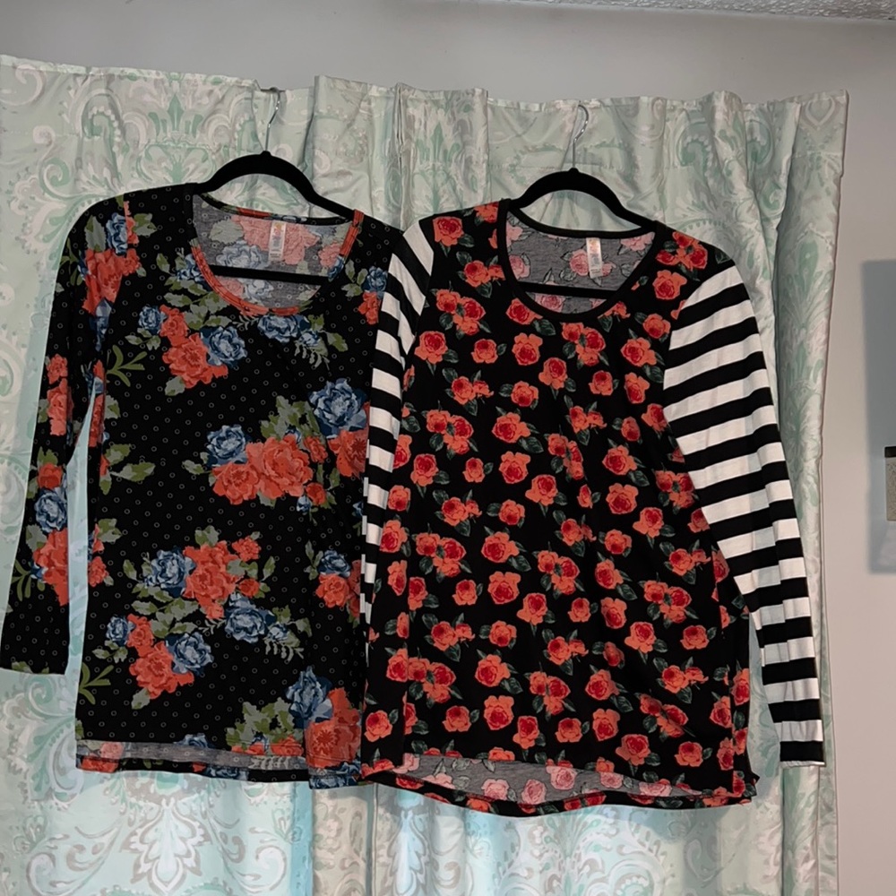 LOT OF 2 GUC SIZE LARGE LuLaRoe Lynnae - long sleeve shirts